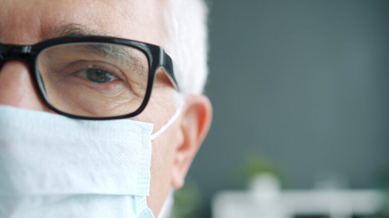 How to Care for Your Glasses and Keep Them Looking New